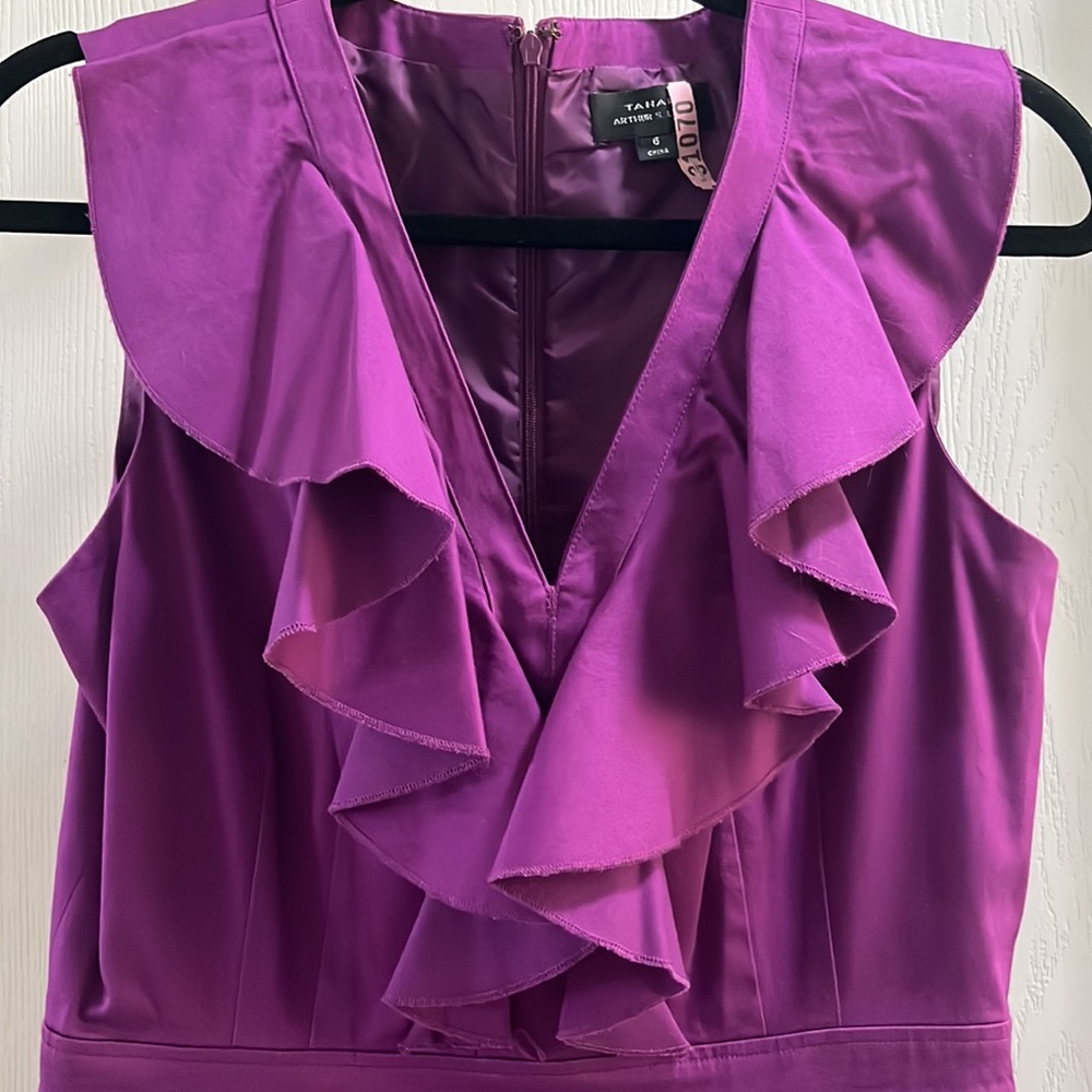 Tahari Size 6 Purple Ruffled Front Dress - Picture 2 of 2
